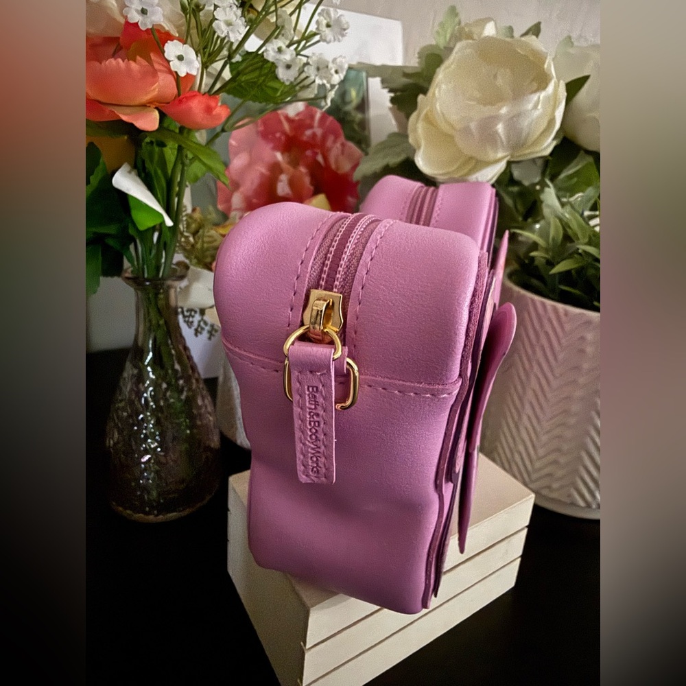 🆕🦋 BATH & BODY WORKS LIMITED EDITION BUTTERFLY CROSSBODY BAG. NEW WTAGS! - Picture 9 of 12